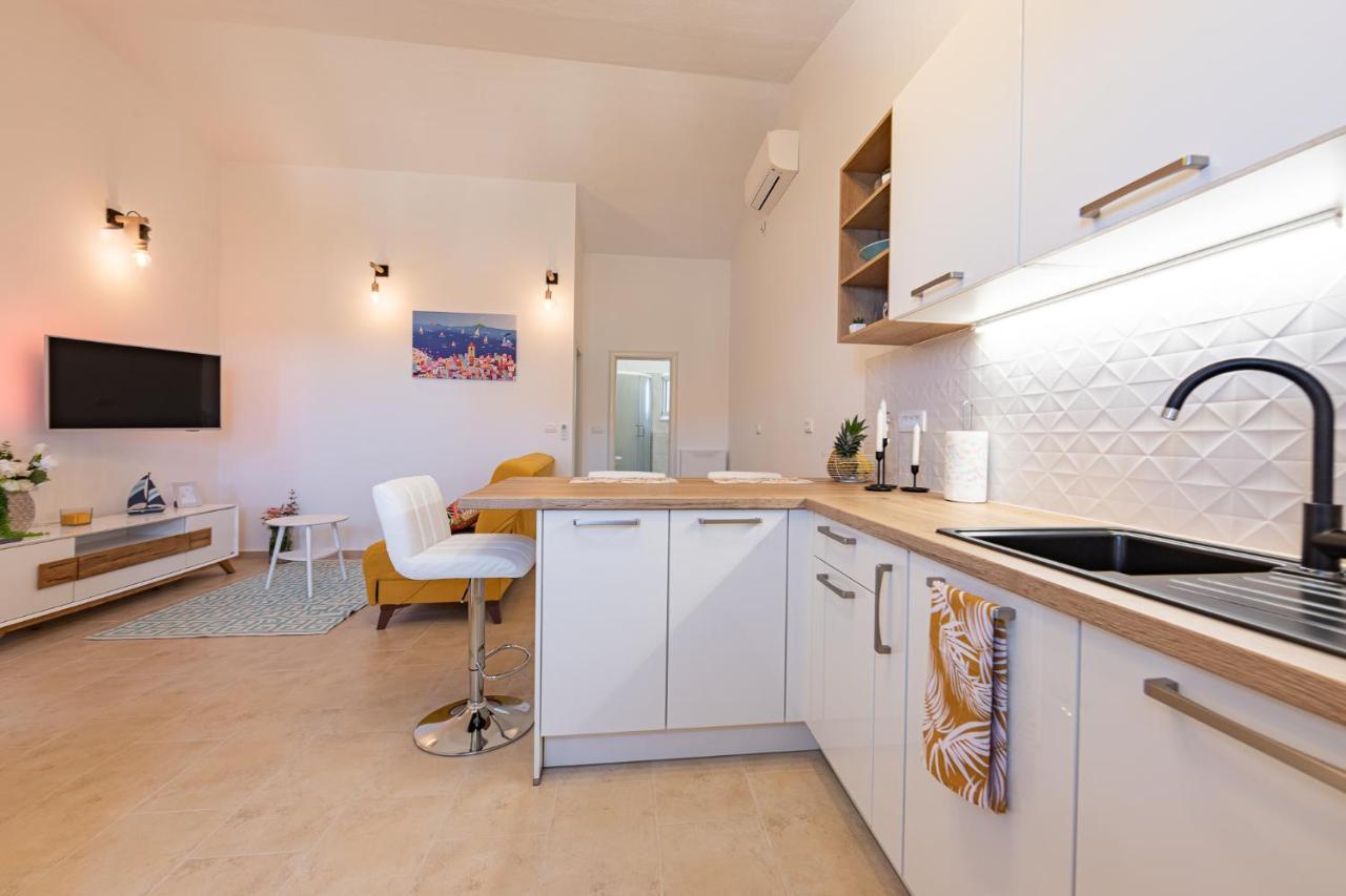 Apratman Mares Razanj Apartment Exterior photo
